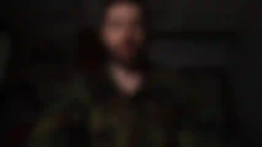 O sgt ff faz você comer a bunda dele.