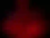 Provocadora de peitos diabólica.