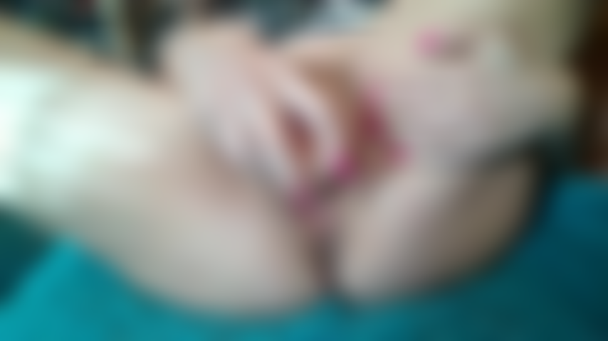 Young wet pussy gets pounded