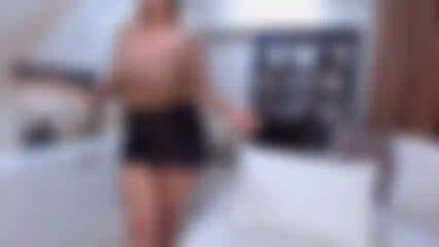 Brincando com meu bumbum curvilíneo // vídeo de sessão privada para marc.