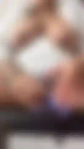 Gosto de ter o vibrador dentro da minha buceta.