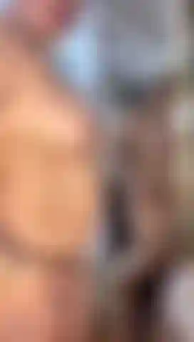 Gosto de me olhar no espelho e ser sensual.