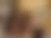 Véspera de ano novo e eu enfio minha buceta com o garanhão da chance do consolo do dragão ruim e me fodo profundamente e com força para um orgasmo incrível. Grunhidos e caras fodas, lingerie sacanagem e conversa suja.