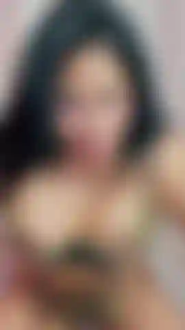 Suavidade, renda, e uma visão frontal tão doce e hipnotizante que você vai querer mais.