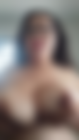 Masturbação pedindo leite.