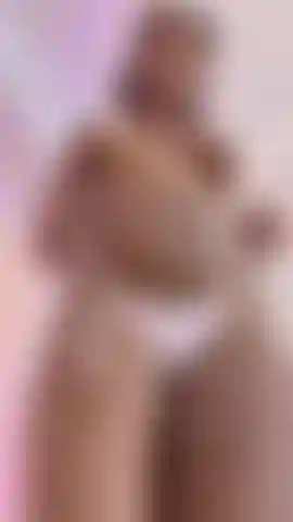 a hot dance and a sexy tits bounce 🔥