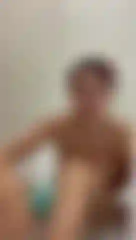 Alone in the bath, got so so naughty!