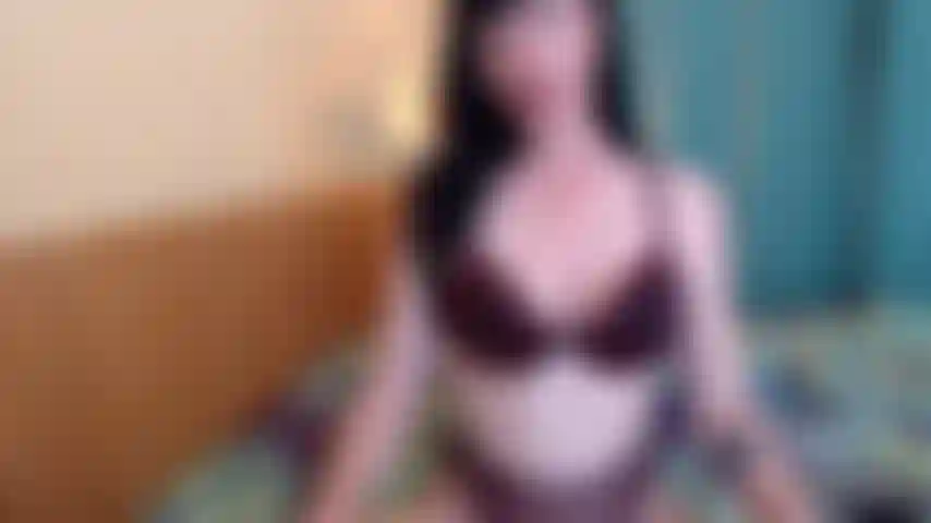 Sissification 8: treinamento anal. Vamos pegar um buttplug para você!!! Eu deixo você sair da sua jaula. Você precisa estar relaxado para isso, eu digo para você chupar seu pau, mas parece estranho.