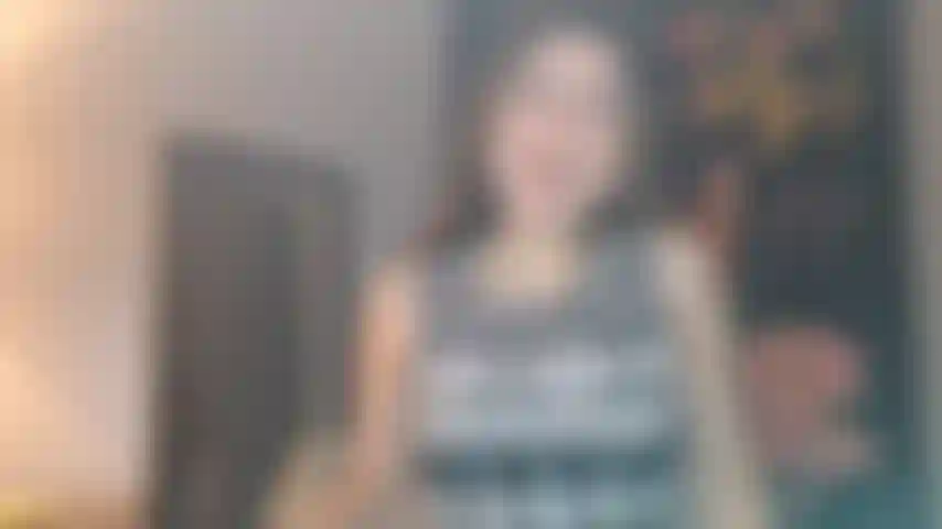 Nossa primeira sessão de facesitting pov: é hora da sua sessão irl! Deixe-me explicar como será nossa primeira sessão de facesitting. Vou mostrar exatamente onde seu rosto estará durante nossa sessão... No fundo da minha bunda linda! Você aguenta??