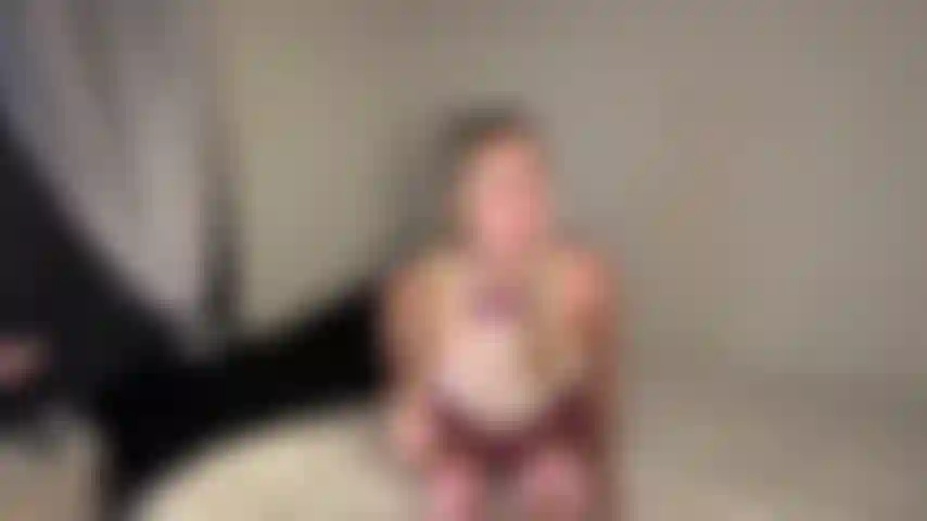 A universitária te tranca.