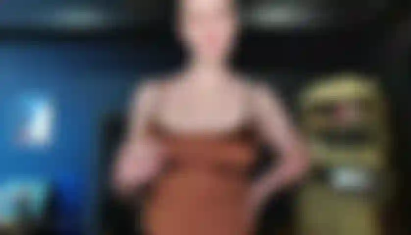 Sua esposa está transando com você com seu personal trainer.