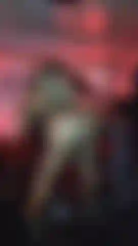 Adoração de bunda salta.