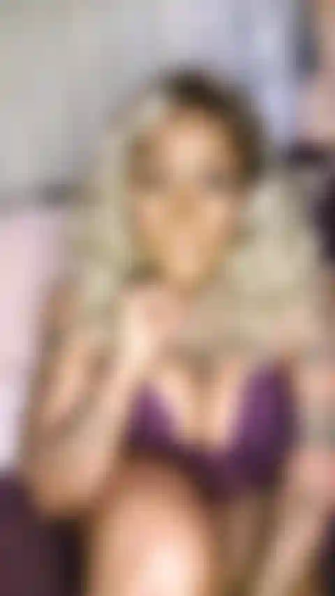 Você me mima, eu te ajudo, minha felicidade é tudo que importa.