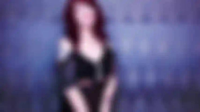 Dona de casa sexy te coage a pegging.