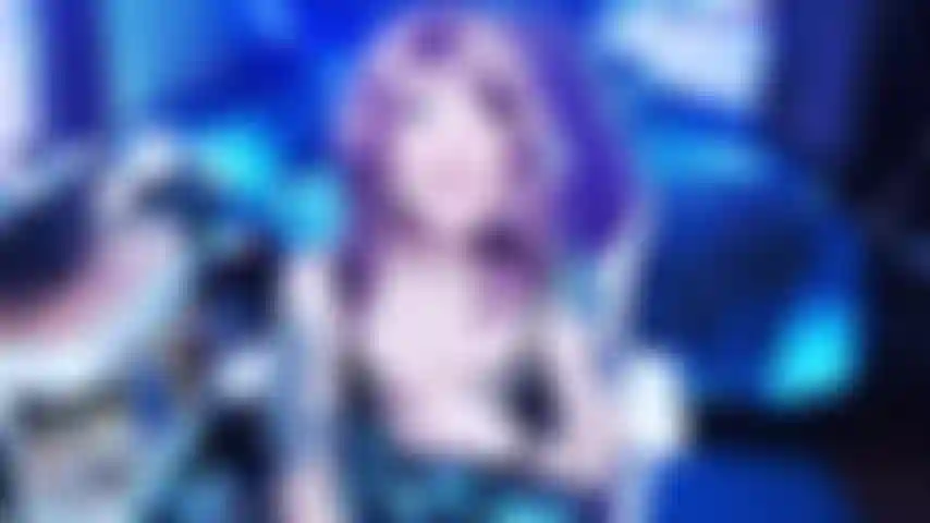 Deusa bate na sua bunda - treino maricas com strap-on.