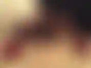 (95) GoldieStar neste conjunto de fotos de apresentação de slides usa um espartilho preto e meias com salto de strass vermelho e usa um plug anal vibratório preto.