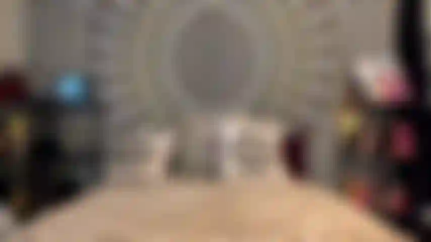 ( Gs.883) GoldieStar se apresenta em show de ouro - 9 minutos. Peitos grandes, bunda grande, gilf, bucetinha peluda, cavalgando, esguichando, anal, dp, pés descalços (07/01/2023).