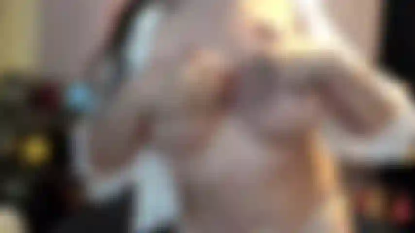 ( Gs.1053) GoldieStar se apresenta em show de ouro - 10 minutos. Peitos grandes, bunda grande, gilf, buceta peluda, esguichando, óleo, anal, dp, pés descalços (18/07/2023 @ 3:25 da manhã)_1689751554259.