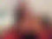 (5) GoldieStar neste conjunto de fotos de apresentação de slides usa top de renda preta e calcinha com salto cravejado de strass preto.