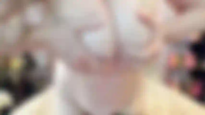 ( Gs.1023) GoldieStar se apresenta em show de ouro - 11:38 minutos. Peitos grandes, bunda grande, gilf, buceta peluda, esguichando, anal, dp, buceta aberta (17/06/2023 @ 16:54)_1687035270376.