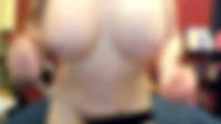 ( Gs.513) GoldieStar se apresenta em show de ouro - 10:59 minutos. Gilf, buceta peluda, brinquedo interativo, pés descalços, anal, dp, squirting (14/04/2022).