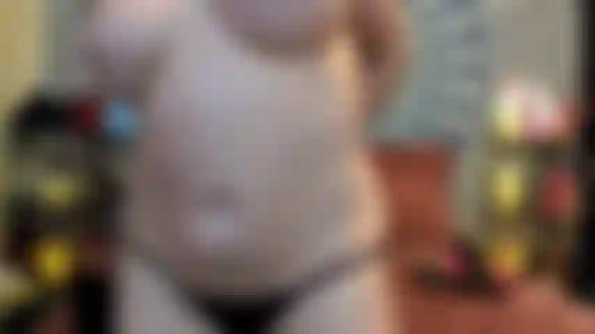 (GS.1285) GoldieStar performs in GOLD SHOW - 10 Minutes. ALL BLACK  DILDOS,