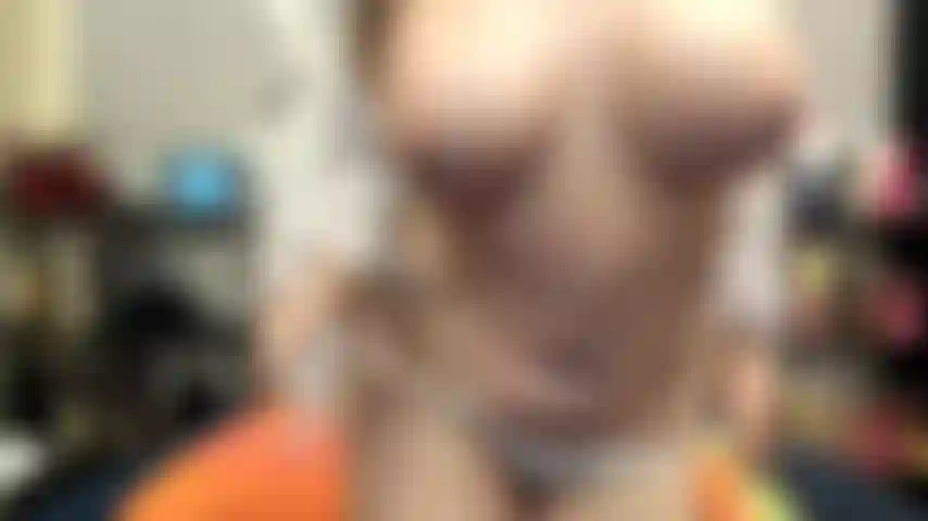 ( Gs.811) GoldieStar se apresenta em show de ouro - 10 minutos. Gilf, peitos grandes, bunda grande, buceta peluda, esguicho, pés descalços, porra cremosa, anal, dp, brinquedo interativo, vários consolos (19/11/2022).