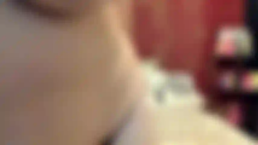 ( Gs.549) GoldieStar se apresenta em show de ouro - 8 minutos. Peitos grandes, buceta peluda, esguicho, pés descalços, óleo, anal, dp, porra cremosa (30/04/2022).