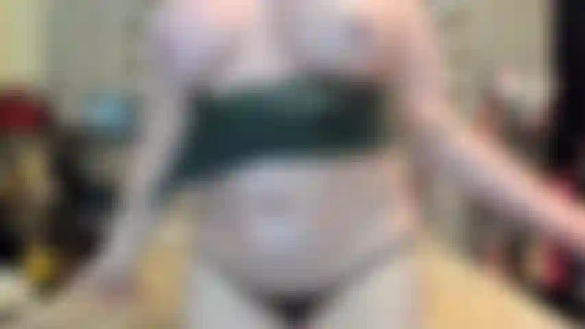 ( Gs.871) GoldieStar se apresenta em show de ouro - 10:01 minutos. Peitos grandes, buceta peluda, esguicho, pés descalços, anal, dp (18/12/2022).