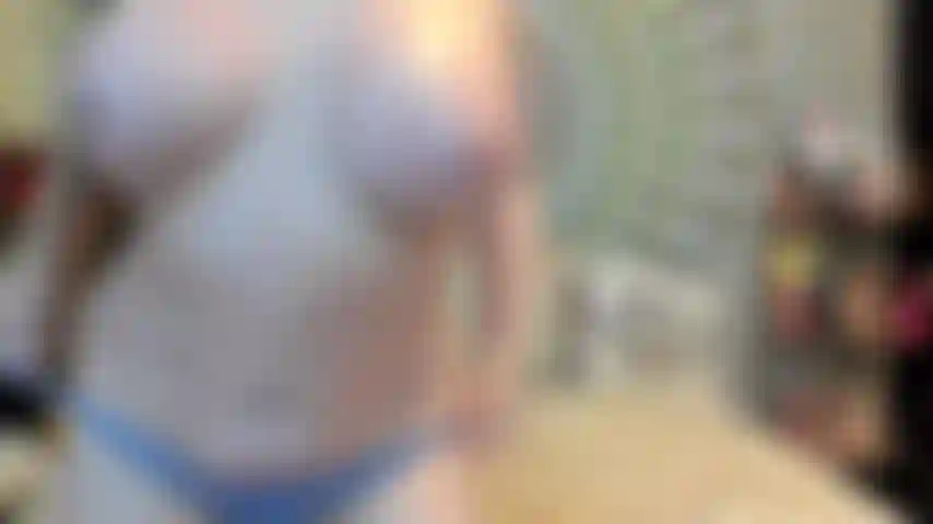 ( Gs.861) GoldieStar se apresenta em show de ouro - 9:59 minutos. Gilf, bucetinha peluda, pés descalços, squirting, peitos grandes, bunda grande, porra cremosa, anal, dp, consolos todos brancos (16/12/2022).