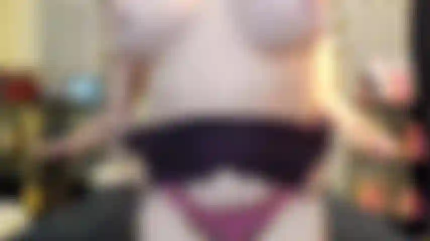 ( Gs.879) GoldieStar se apresenta em show de ouro - 9 minutos. Peitos grandes, bunda grande, pés descalços, gilf, buceta peluda, esguicho, anal, dp (06/01/2023).