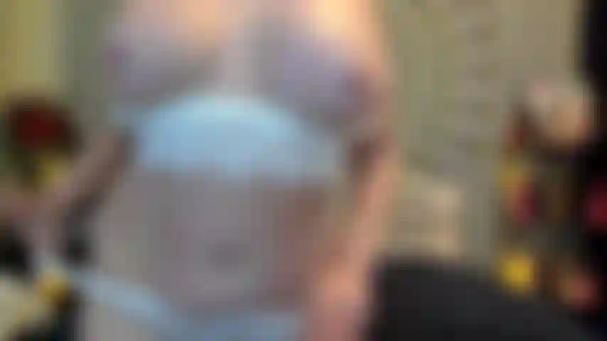 ( Gs.873) GoldieStar se apresenta em show de ouro - 10:59 minutos. Peitos grandes, bunda grande, gilf, bucetinha peluda, esguichando, gilf, anal, dp (23/12/2022).