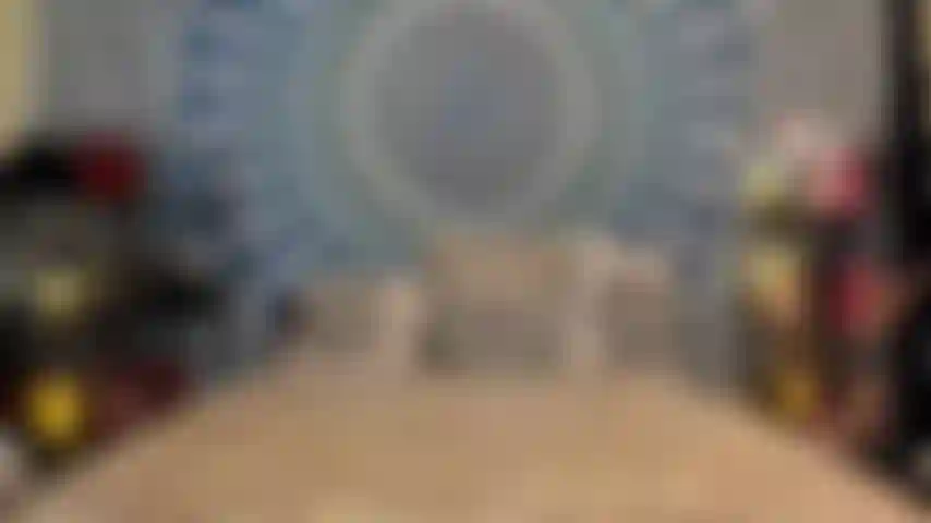 (Gs.1334) GoldieStar se apresenta em gold show - 10:01 minutos. Chapéu maga, anal, dp, óleo, dildos todos brancos, pés descalços, nua, seios grandes, bunda grande, buceta peluda, squirting.