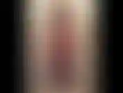 (8) GoldieStar neste conjunto de fotos de apresentação de slides brinca com sua buceta e peitos... Mostra seu tamanho de 1,50 metro com as unhas dos pés pintadas de rosa.