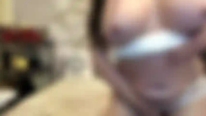 ( Gs.456) GoldieStar se apresenta em show de ouro. Roleplay(chamando todos na sala pelo nome...) 11 Minutos. Gilf, grande consolo rosa, pés descalços, buceta peluda, esguicho, anal, dp (05/02/2022).