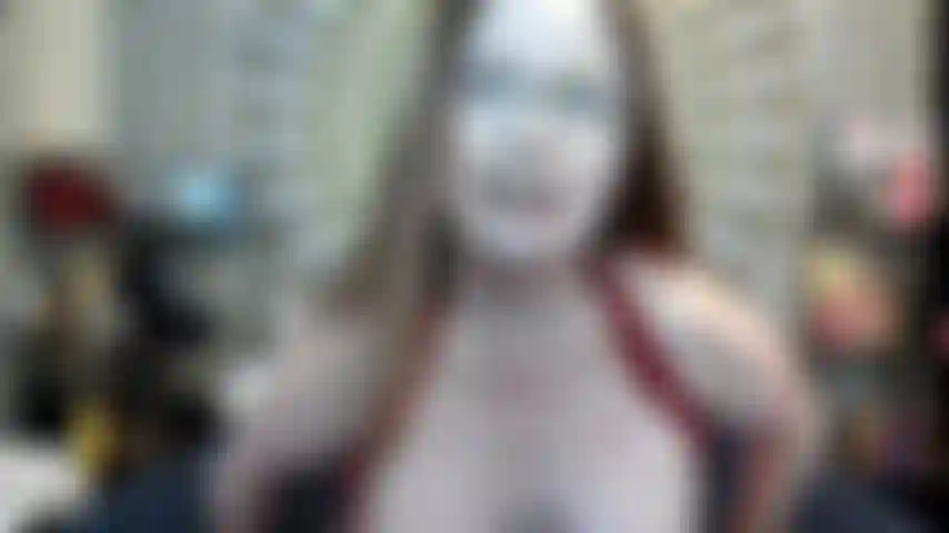 ( Gs.857) GoldieStar se apresenta em show de ouro - 10 minutos. Gilf, peitos grandes, bunda grande, buceta peluda, salto cristalino, esguicho (15/12/2022).