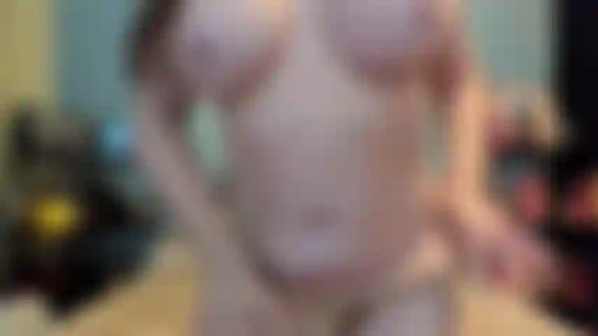 ( Gs.926) GoldieStar se apresenta em show de ouro - 10 minutos. Anal, dp, consolos todos brancos, buceta espalhada, peitos grandes, bunda grande, gilf, buceta peluda, esguichando (29/02/2023).