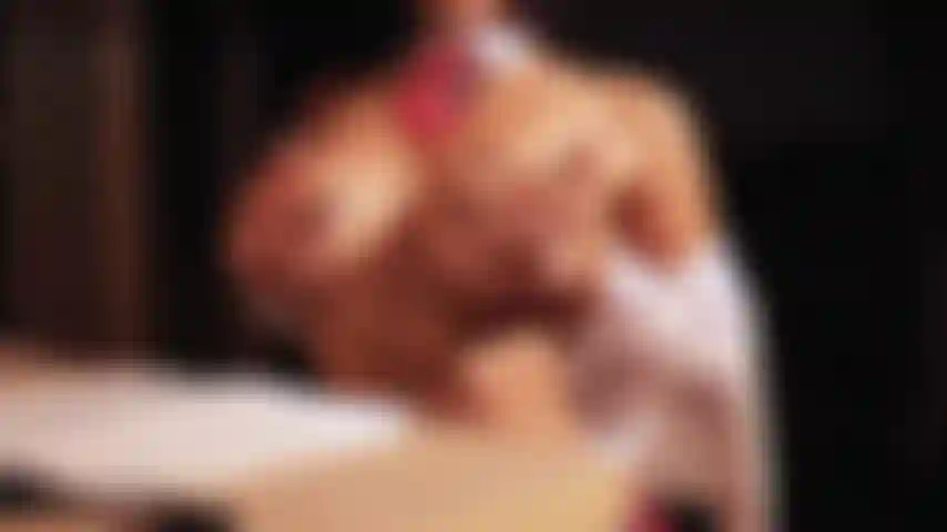 schoolgirl masturbates