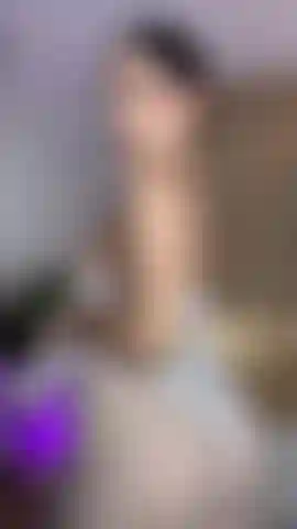 I know you love to see how I dance sexy while I get naked for you, you love to see how I provoke you with my hands while I caress my body and my pussy ends up very wet so much so that I really enjoy how my fingers enter and exit 💋