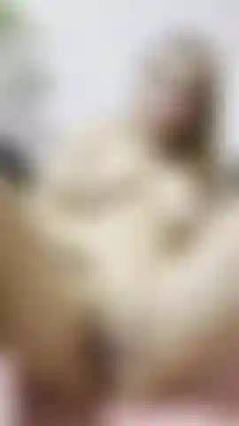 Provoque minha boceta molhada.