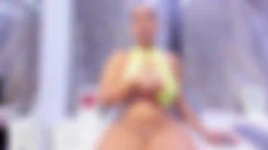 I fuck myself in doggy style with the domi