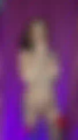 you want tot admire me how  i dance naked?