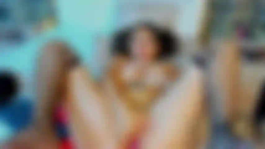 Seu pau fica duro, te excita me ver me masturbar? Que tal levarmos essa sensação ao limite e você mergulhar comigo em um mundo de prazer e êxtase? Estou aqui para te orientar em cada passo do caminho venha curtir comigo .