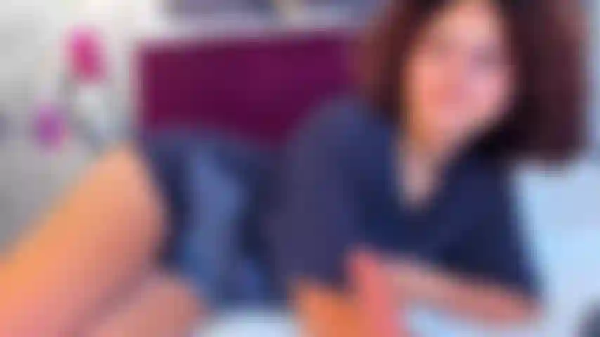 I spank your cock while I prepare it... And then slowly insert it into my vagina, letting myself be carried away by every burning sensation.