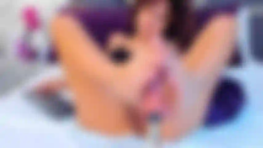 I want you to feel how I masturbate you with my feet. I love teasing you and feeling when you can't take it anymore.