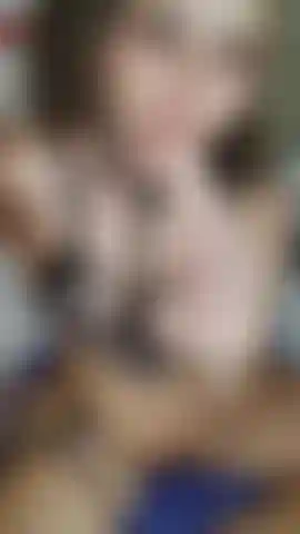 Primeiro quero sentir o gosto do seu pau na minha boca, lambendo e chupando cada centímetro até você explodir, depois quero que você foda minha buceta bem fundo, mas o que eu quero mesmo é sentir sua porra quente enchendo minha boca enquanto você me olha com desejo.