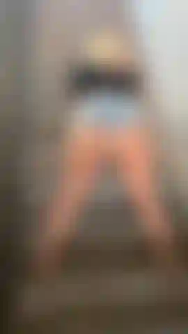 Twerking em meus shorts.