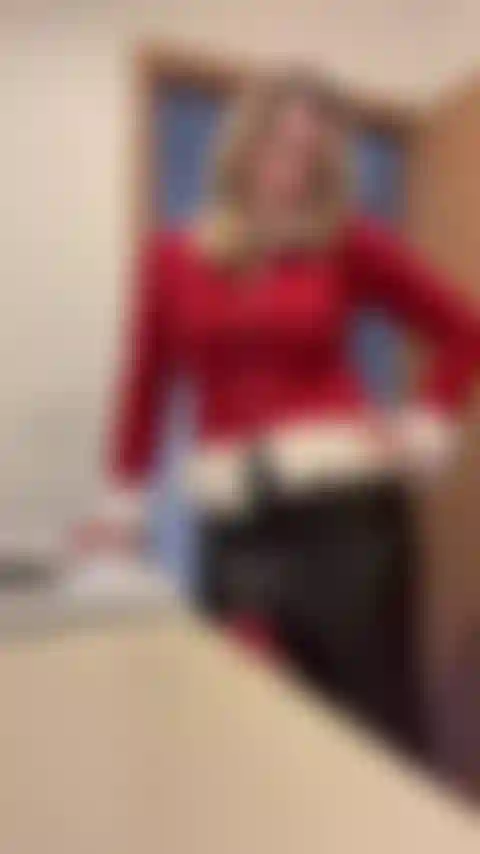 Provocadora de festa de natal na lavanderia.