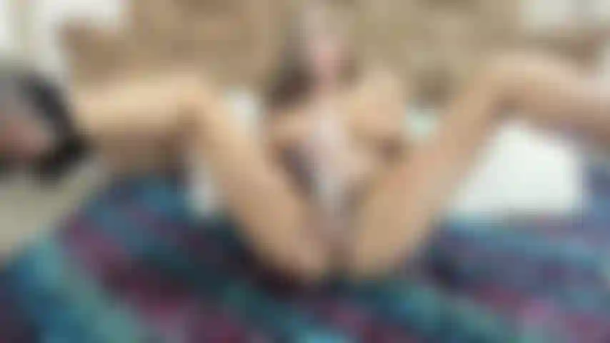 Dominando minha luz carnal a pedido.