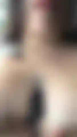 Goze nos meus peitos quentes.